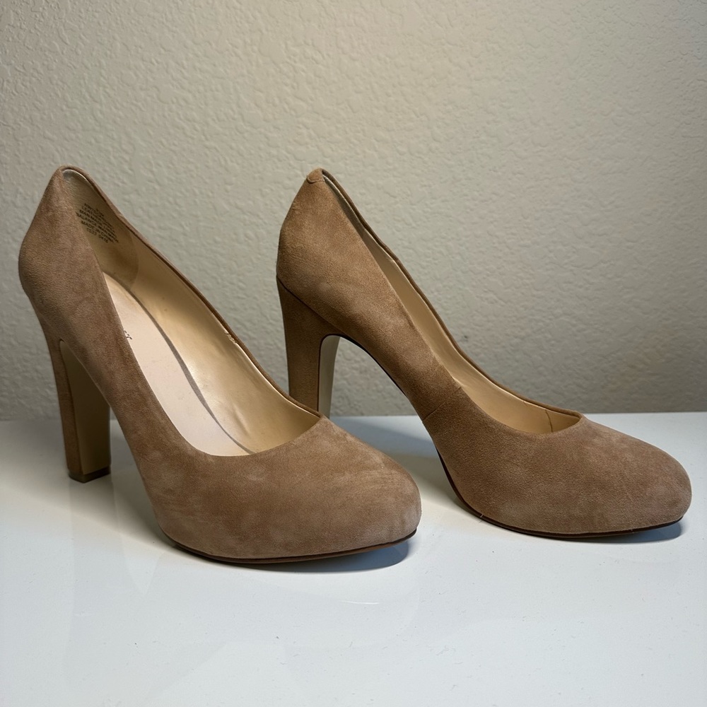 Nine West Suede Scardino Heels | Size 9.5